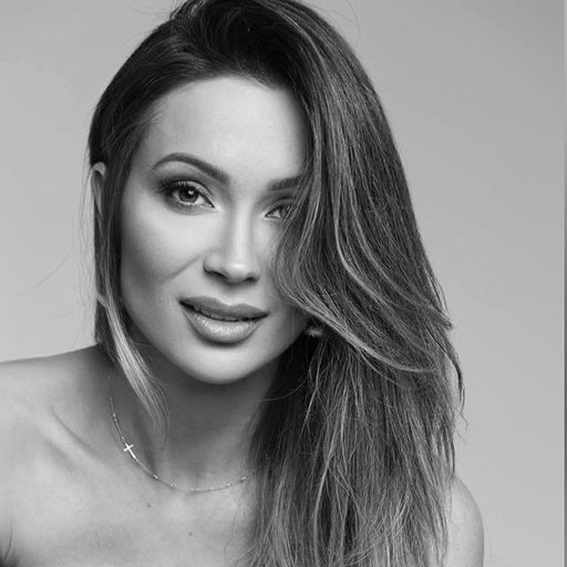 Dra. Ana Carolina Custódio — Reabilitação Oral