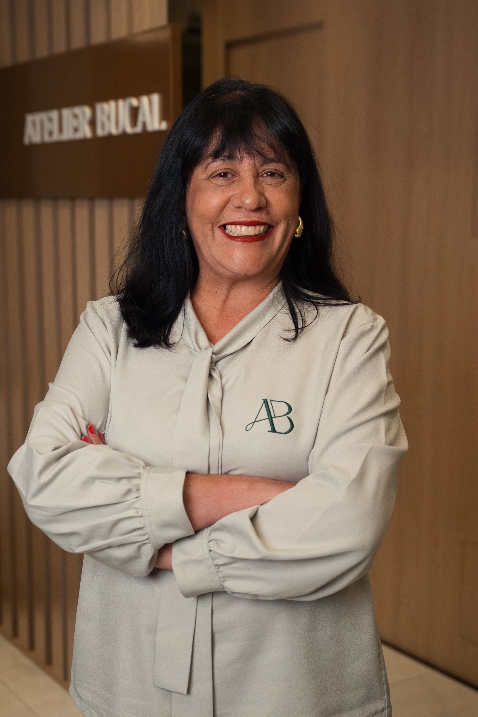 Cristiane Aparecida Tournour — Recepcionista, Atelier Bucal